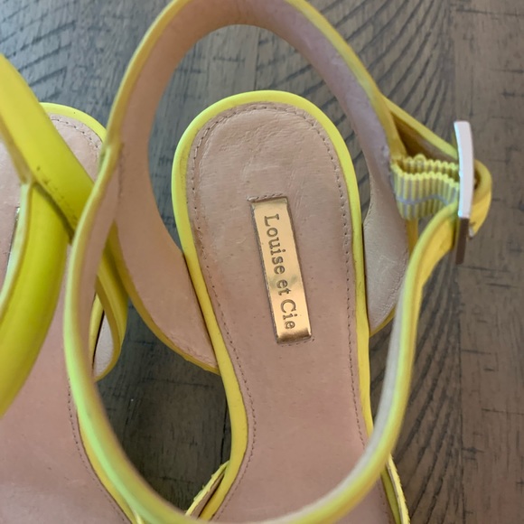 LOUISE ET CIE KOTA ANKLE STRAP PUMP - Picture 2 of 7